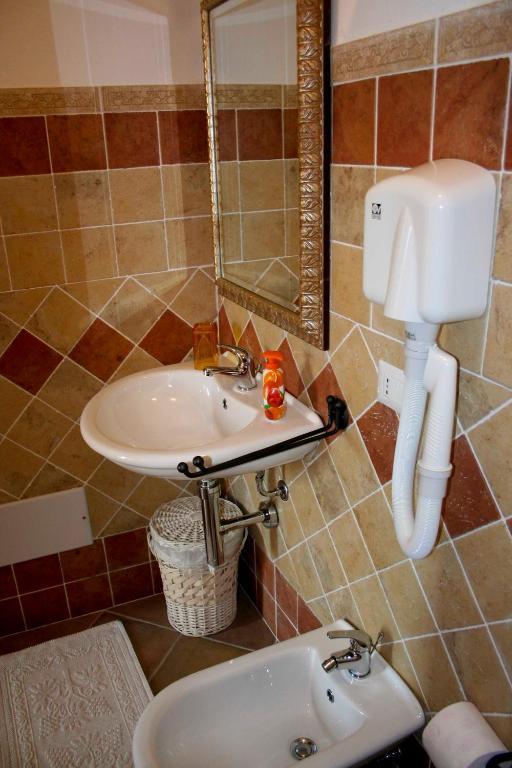 B&B Guest House Il Porto Vecchio Stintino Ngoại thất bức ảnh