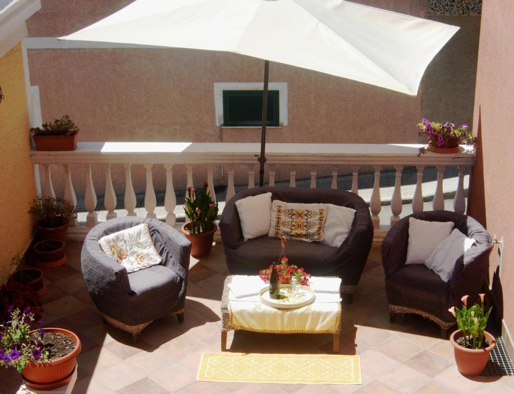B&B Guest House Il Porto Vecchio Stintino Ngoại thất bức ảnh